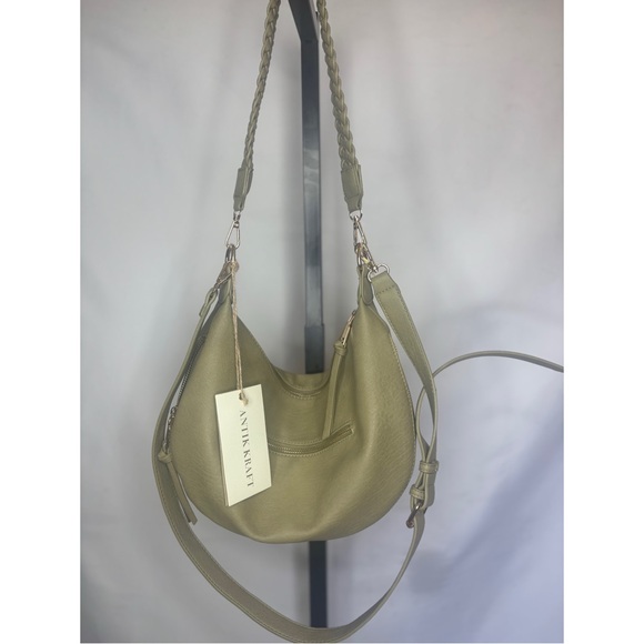 Antik Kraft Handbags - Antik Kraft Green Shoulder Bag with Minimalist Design